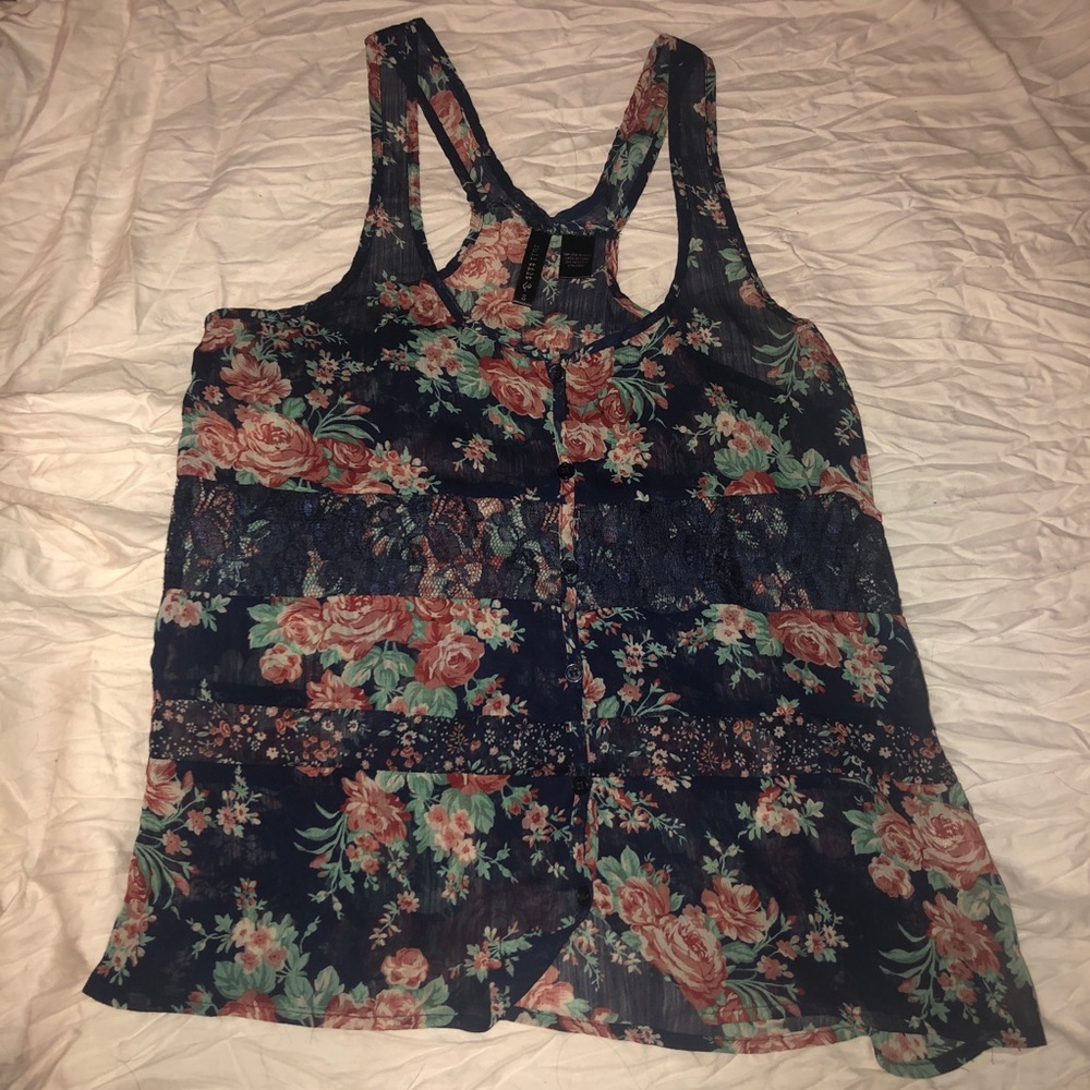 Navy Floral & Lace Tank Top!